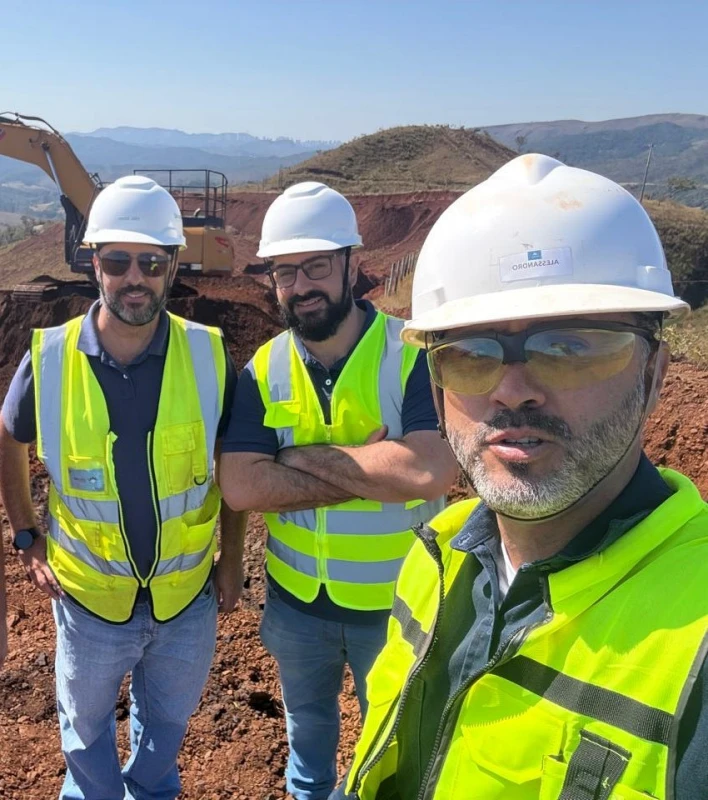 Imagem Ilustrando Terra e Rocha